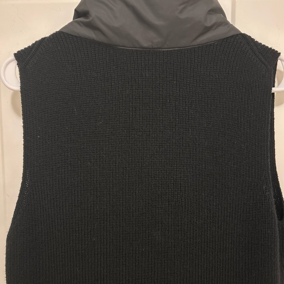 Eileen Fisher Black Sleeveless Merino Wool Puffer Vest SMALL - Picture 6 of 8